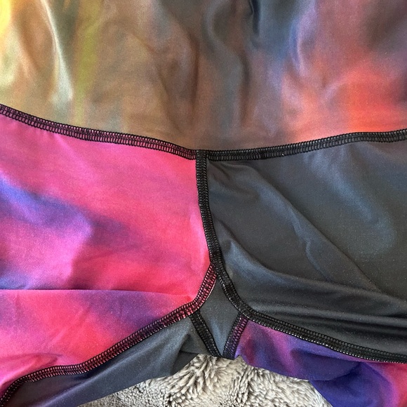 Teeki Multicolor Sunset Hot Pant - Picture 7 of 8